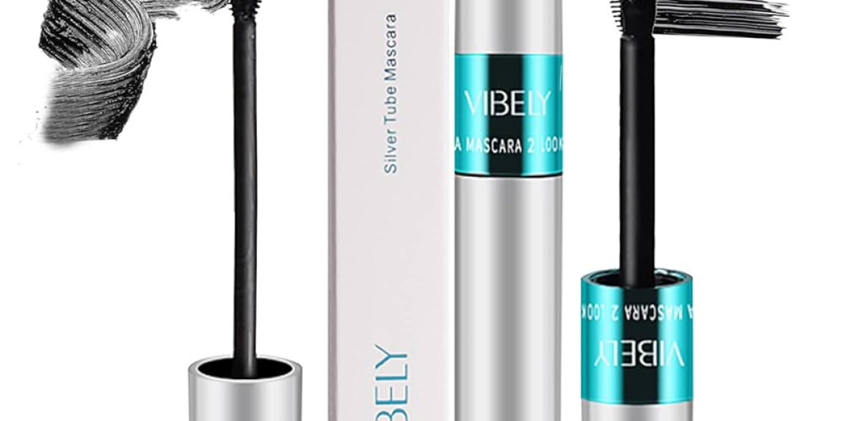 Vibely Mascara: Hype or Divine Grail? We Placed the Viral Sensation to The Examination